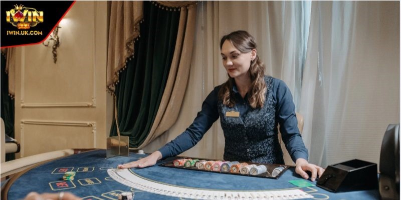 Các Thế Bài Baccarat Iwin Hiệu Quả Và Tối Ưu Hóa Lợi Nhuận 3 Các thế bài Baccarat IWIN nặng nhẹ